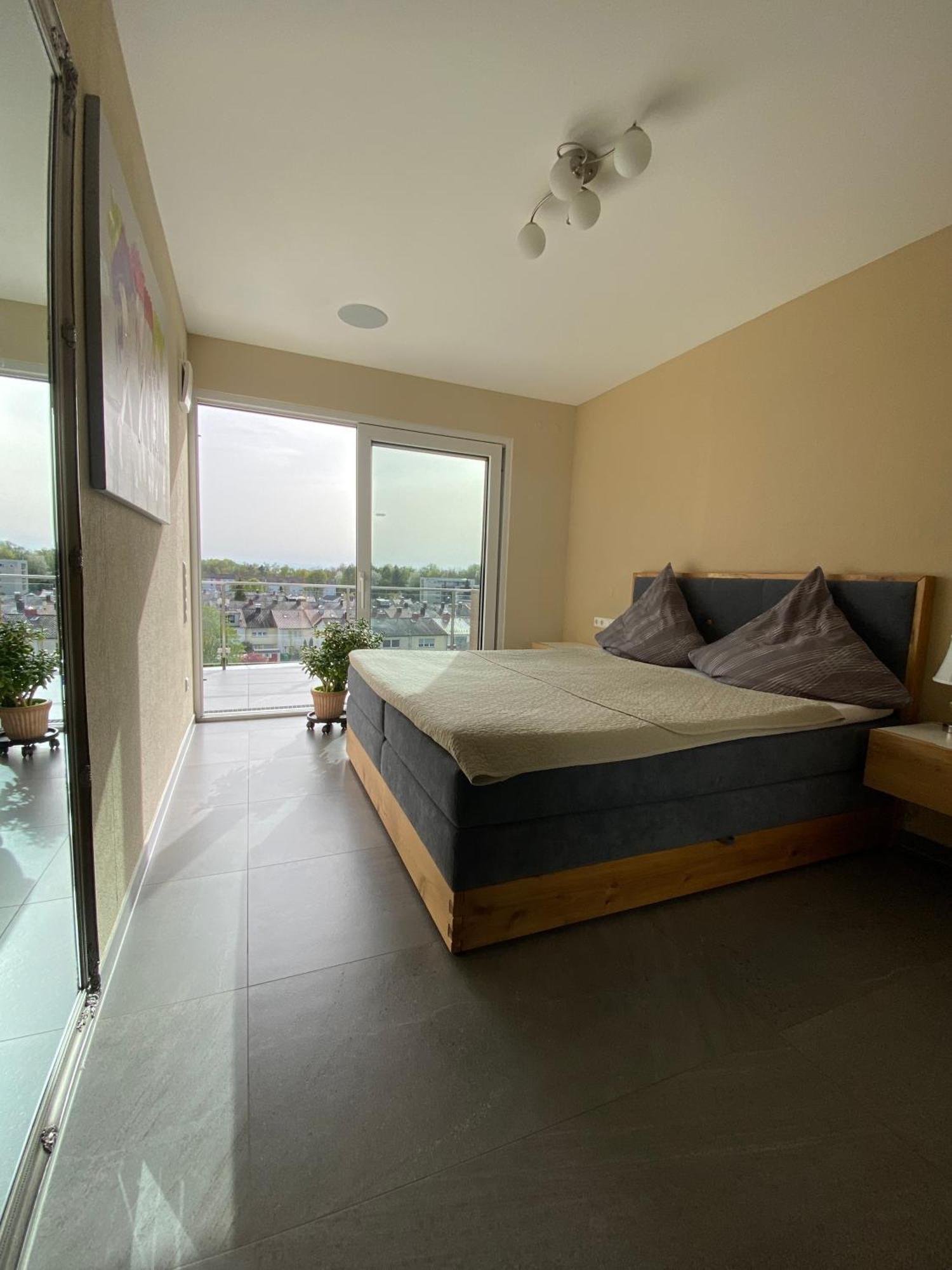 Penthouse Apartment Mit Alpenblick 프리드리히스하펜 외부 사진
